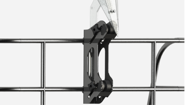 Stern Bracket with anchor on pulpit for Slider