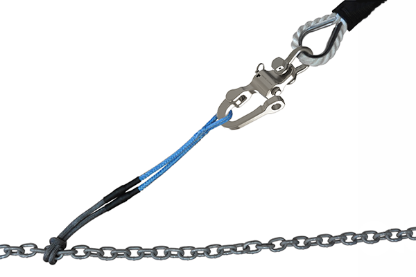 Snap shackle with snubber pendant